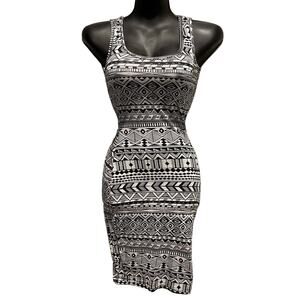Love Ari Bodycon Patterned Dress - Size Small